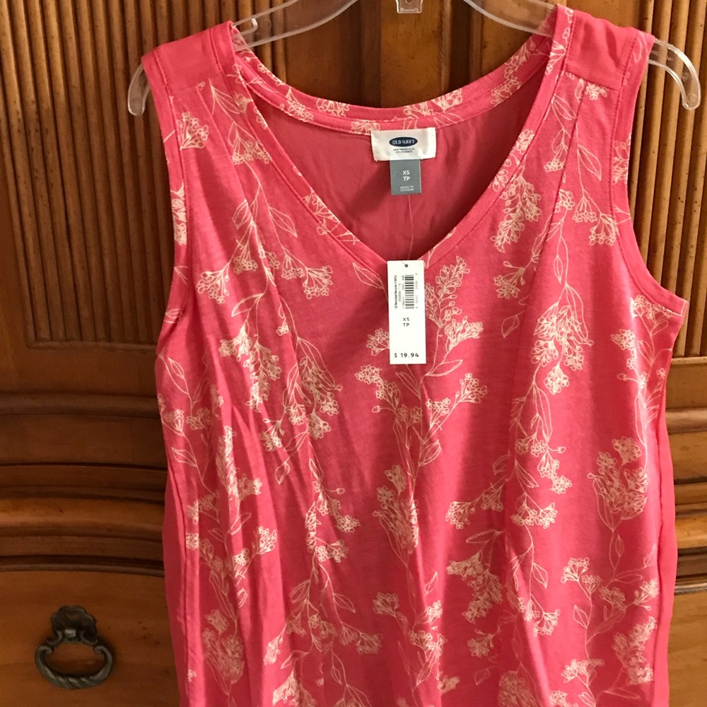 Old Navy pink flowered sheer back tank. New w/tags